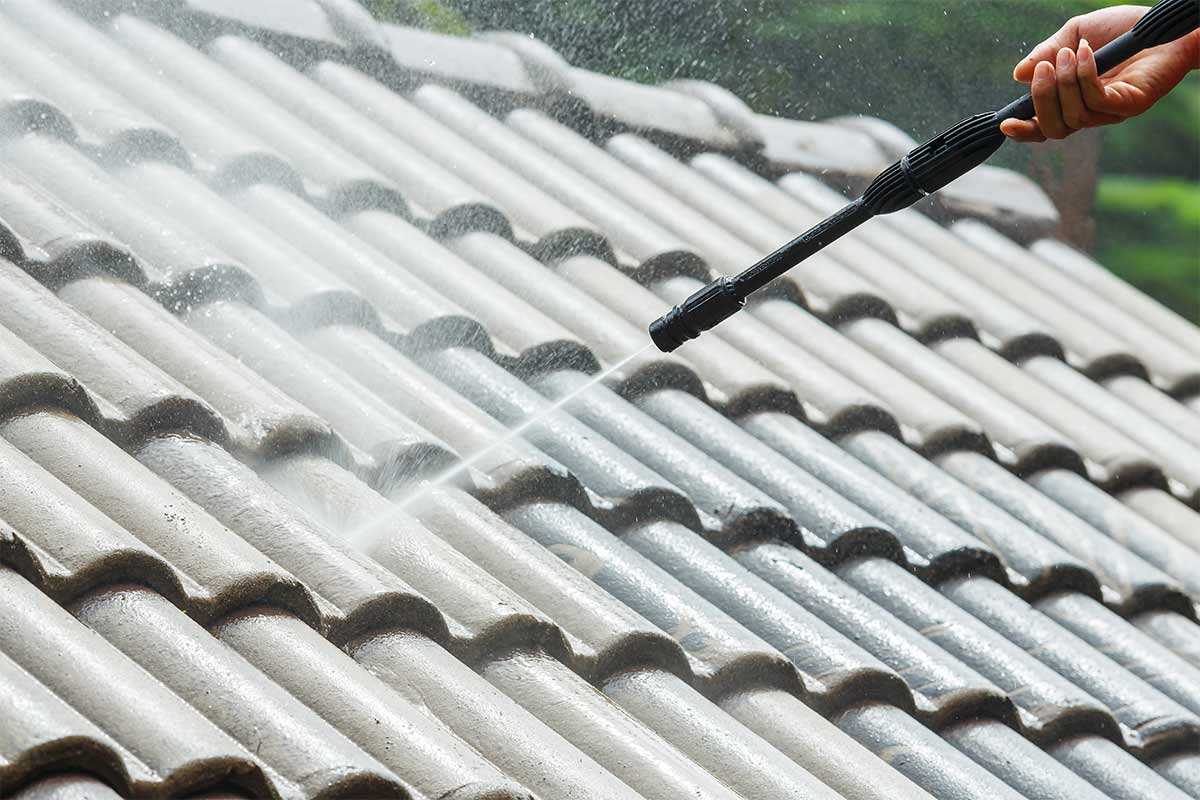 roof pressure washing